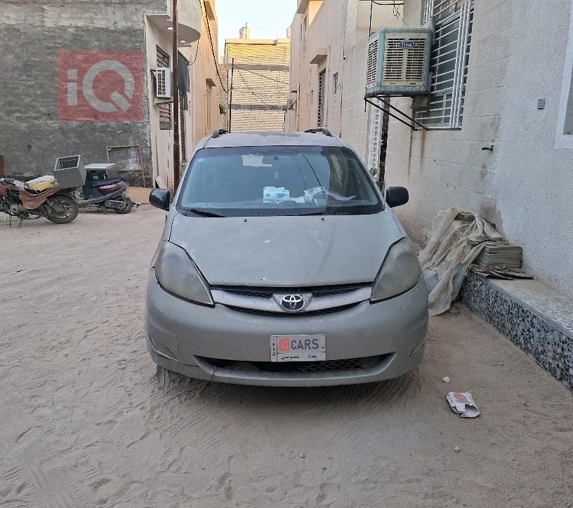 تۆیۆتا سیانا